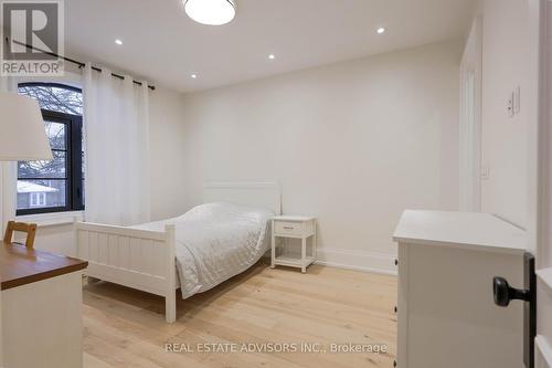 20 Arrowstook Road, Toronto, ON - Indoor Photo Showing Bedroom