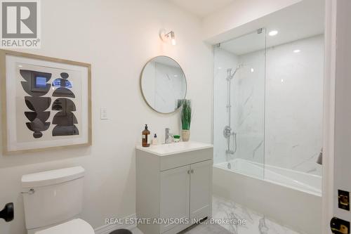 20 Arrowstook Road, Toronto, ON - Indoor Photo Showing Bathroom