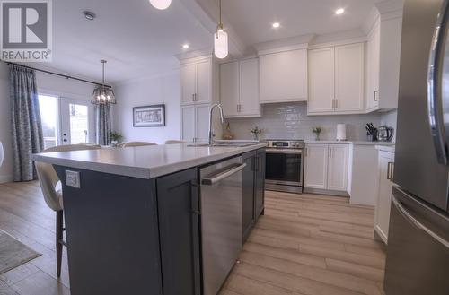 35 Donegal Run, St. John’S, NL - Indoor Photo Showing Kitchen With Stainless Steel Kitchen With Upgraded Kitchen