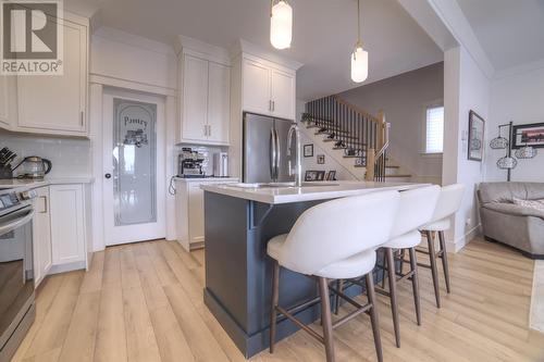 35 Donegal Run, St. John’S, NL - Indoor Photo Showing Kitchen With Stainless Steel Kitchen With Upgraded Kitchen