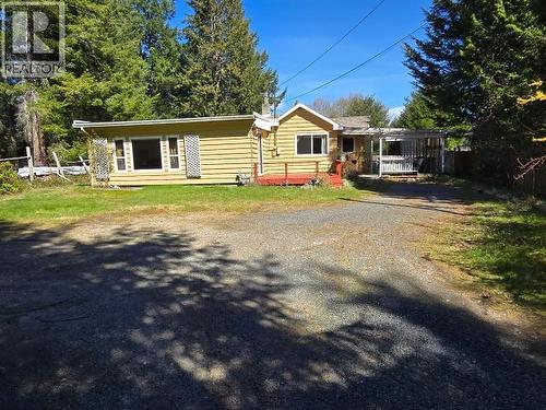 5287 Mcguffie Ave, Powell River, BC - Outdoor