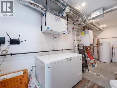 348 Dusty Trail, Whitehorse North, YT - Indoor Photo Showing Laundry Room