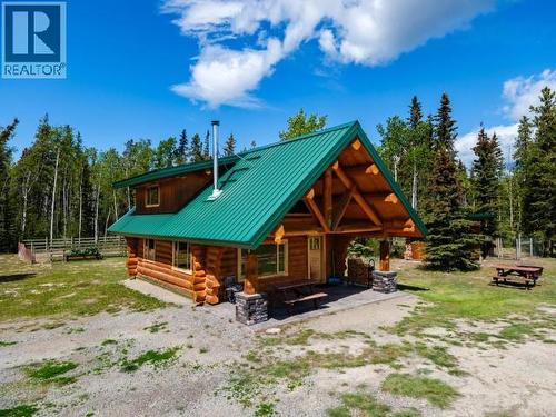 348 Dusty Trail, Whitehorse North, YT - Outdoor