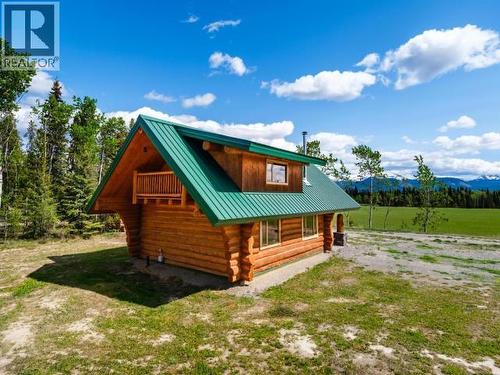 348 Dusty Trail, Whitehorse North, YT - Outdoor