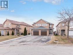 32 SILO (UPPER) COURT Brampton, ON L6X 4S4