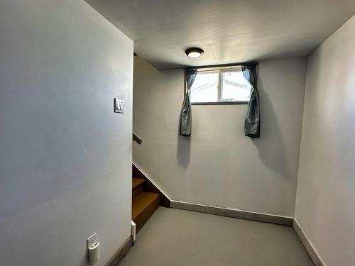 77 Prospect Ave, Thunder Bay, ON - Indoor