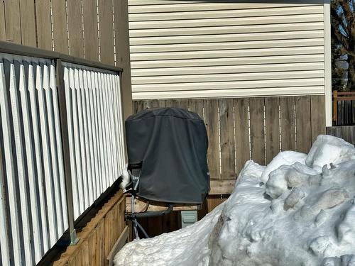 77 Prospect Ave, Thunder Bay, ON - Outdoor With Exterior