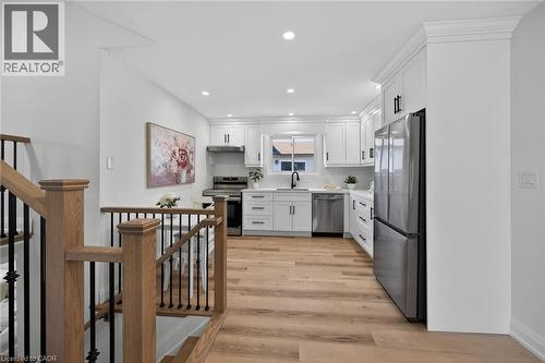 315 Morrison Drive, Caledonia, ON - Indoor Photo Showing Other Room