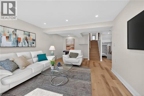 315 Morrison Drive, Caledonia, ON - Indoor Photo Showing Living Room