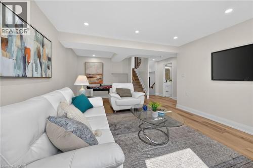 315 Morrison Drive, Caledonia, ON - Indoor Photo Showing Living Room