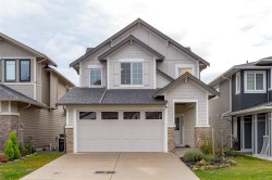 3453 Sandpiper St Colwood, BC V9C 0R5