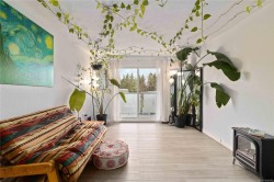 312-3252 Glasgow Ave Saanich, BC V8X 1M2