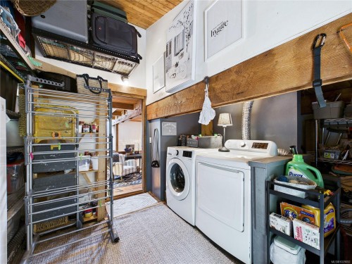 182 Devine Dr, Salt Spring, BC - Indoor Photo Showing Laundry Room