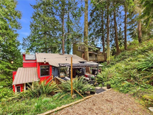 182 Devine Dr, Salt Spring, BC - Outdoor