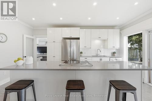 56 King Street, Halton Hills, ON - Indoor Photo Showing Kitchen With Stainless Steel Kitchen With Upgraded Kitchen