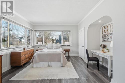 56 King Street, Halton Hills, ON - Indoor Photo Showing Bedroom