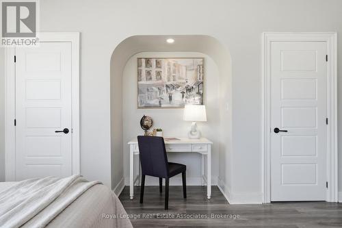 56 King Street, Halton Hills, ON - Indoor Photo Showing Bedroom