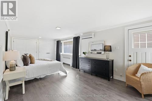 56 King Street, Halton Hills, ON - Indoor Photo Showing Bedroom