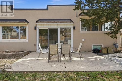 56 King Street, Halton Hills, ON - Outdoor
