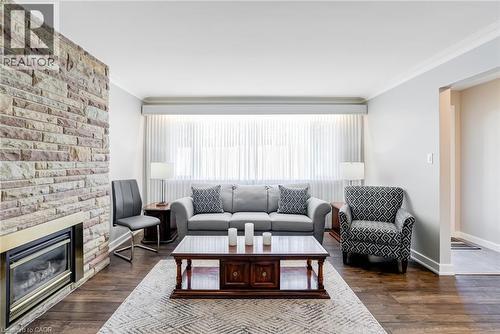 5 Albert Street E, Alliston, ON - Indoor Photo Showing Living Room With Fireplace