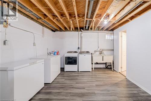 5 Albert Street E, Alliston, ON - Indoor Photo Showing Laundry Room