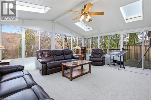 106 Shea Crescent, Kitchener, ON - Indoor Photo Showing Living Room