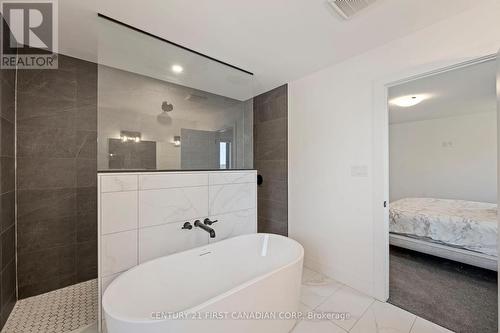 5 Hartland Circle, St. Thomas, ON - Indoor Photo Showing Bathroom