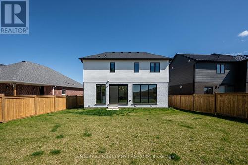 5 Hartland Circle, St. Thomas, ON - Outdoor