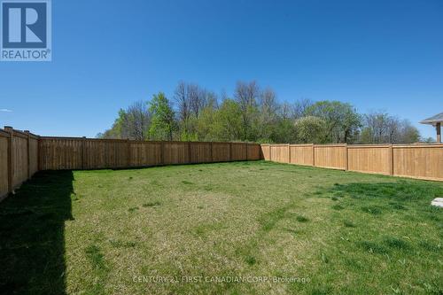 5 Hartland Circle, St. Thomas, ON - Outdoor With Backyard