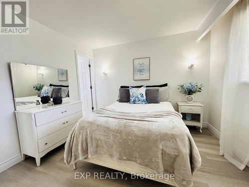 25 Turtle Path, Ramara, ON - Indoor Photo Showing Bedroom