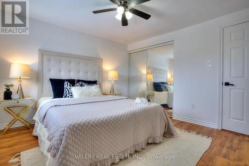 24 Lampman Lane, Barrie, ON - Indoor Photo Showing Other Room