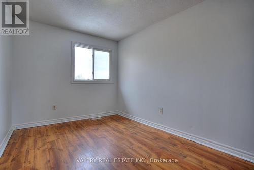 24 Lampman Lane, Barrie, ON - Indoor Photo Showing Other Room