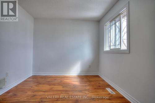 24 Lampman Lane, Barrie, ON - Indoor Photo Showing Other Room