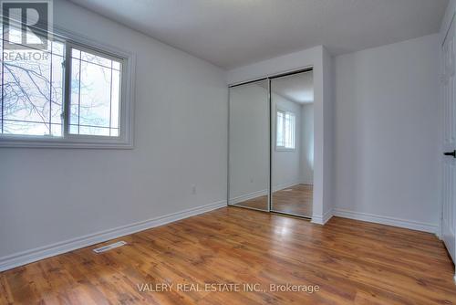 24 Lampman Lane, Barrie, ON - Indoor Photo Showing Other Room