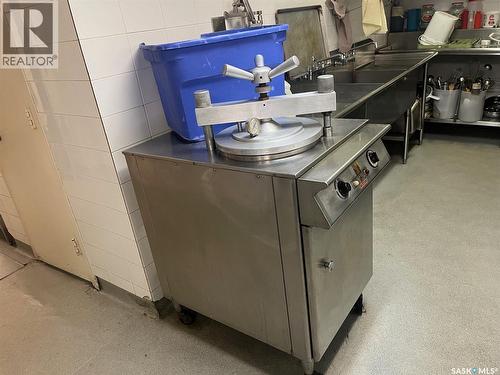 118 1St Avenue E, Leader, SK 