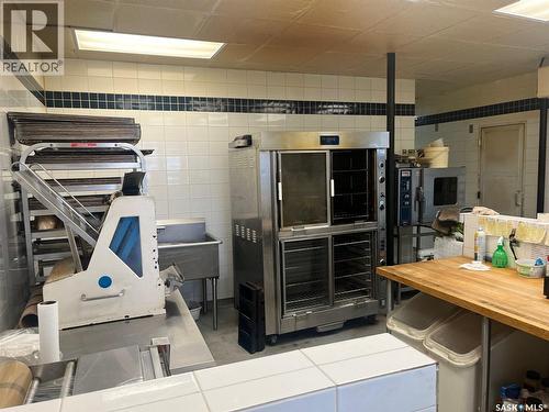 118 1St Avenue E, Leader, SK 