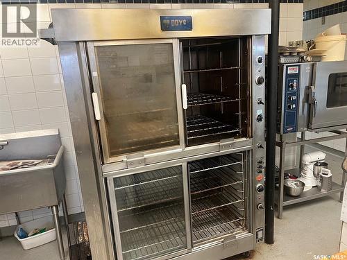 118 1St Avenue E, Leader, SK 