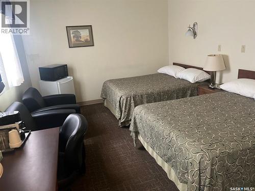 118 1St Avenue E, Leader, SK 