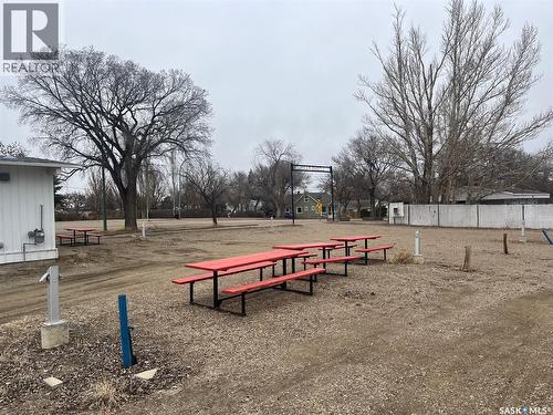 118 1St Avenue E, Leader, SK 