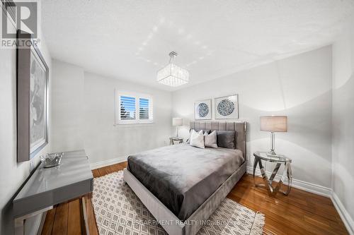 286 Winfield Terrace, Mississauga, ON - Indoor Photo Showing Bedroom