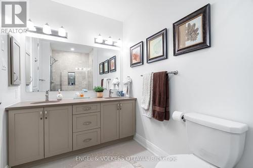 402 - 110 Cortile Private, Ottawa, ON - Indoor Photo Showing Bathroom