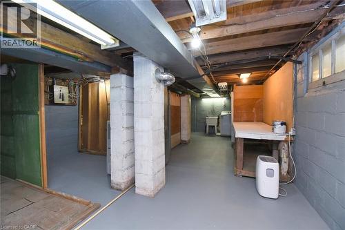 17 Craigroyston Road, Hamilton, ON - Indoor Photo Showing Basement