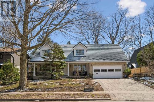 21 HONEY CRESCENT  Guelph (Dovercliffe Park/Old University), ON N1G 1A4