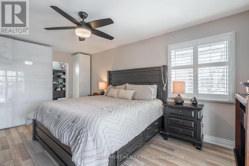 53 Third Road E, Hamilton, ON - Indoor Photo Showing Bedroom