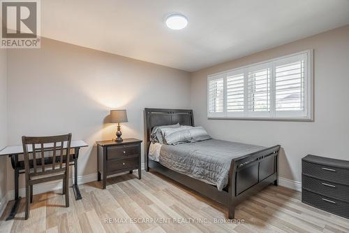 53 Third Road E, Hamilton, ON - Indoor Photo Showing Bedroom