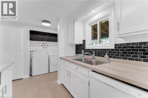 157 Maple Crescent, Hamilton, ON - Indoor Photo Showing Laundry Room