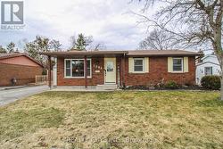 1594 REDWOOD DRIVE Peterborough (Monaghan Ward 2), ON K9K 1B4