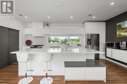 2670 County Road 8, Prince Edward County (North Marysburg Ward), ON - Indoor Photo Showing Kitchen With Upgraded Kitchen