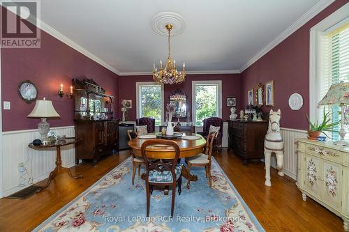 580283 Sideroad 60, Chatsworth, ON - Indoor Photo Showing Dining Room