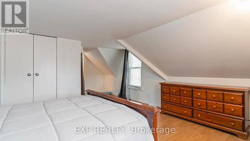 205 East Street, London East (East M), ON - Indoor Photo Showing Bedroom